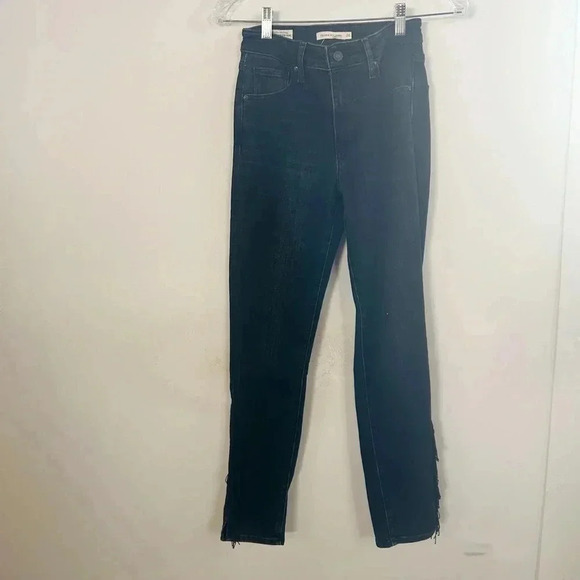 Levi’s black high rise skinny ankle fringe jeans 26 - Picture 2 of 7